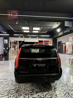 كاديلاك اسكاليد